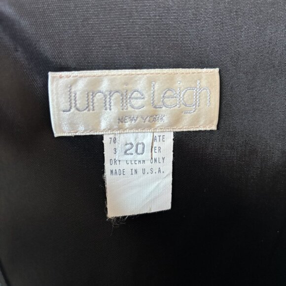 Junnie Leigh black embellished evening gown - size 20 - Picture 7 of 7